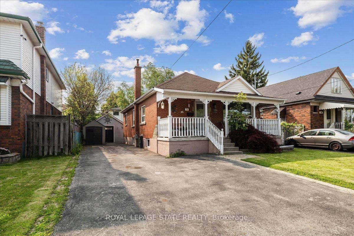 Detached House for sale at 276 East 37th Street, Hamilton, Raleigh, L8V 4B3 - MLS: X12209195