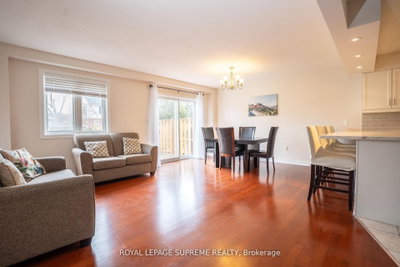 31 1/2 Thorold Road — photo 6