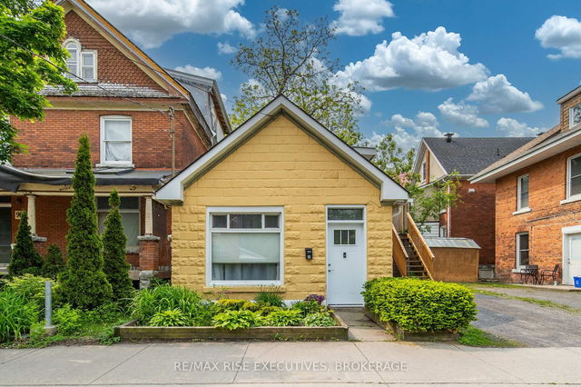 98 Mack Street