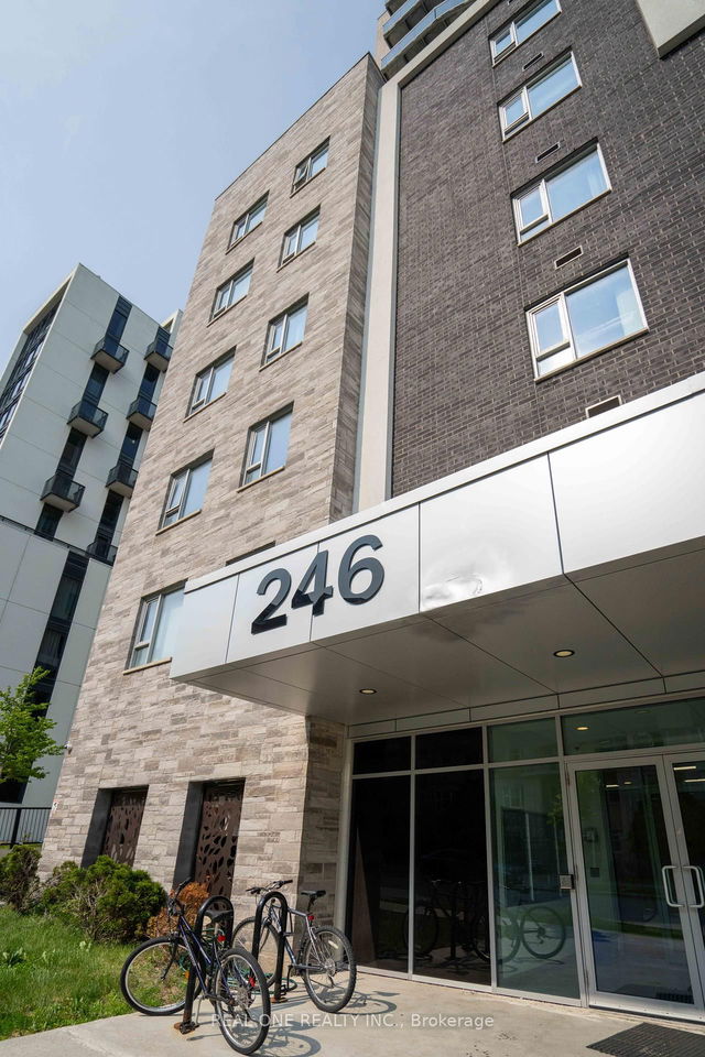 902 - 246 Lester Street
