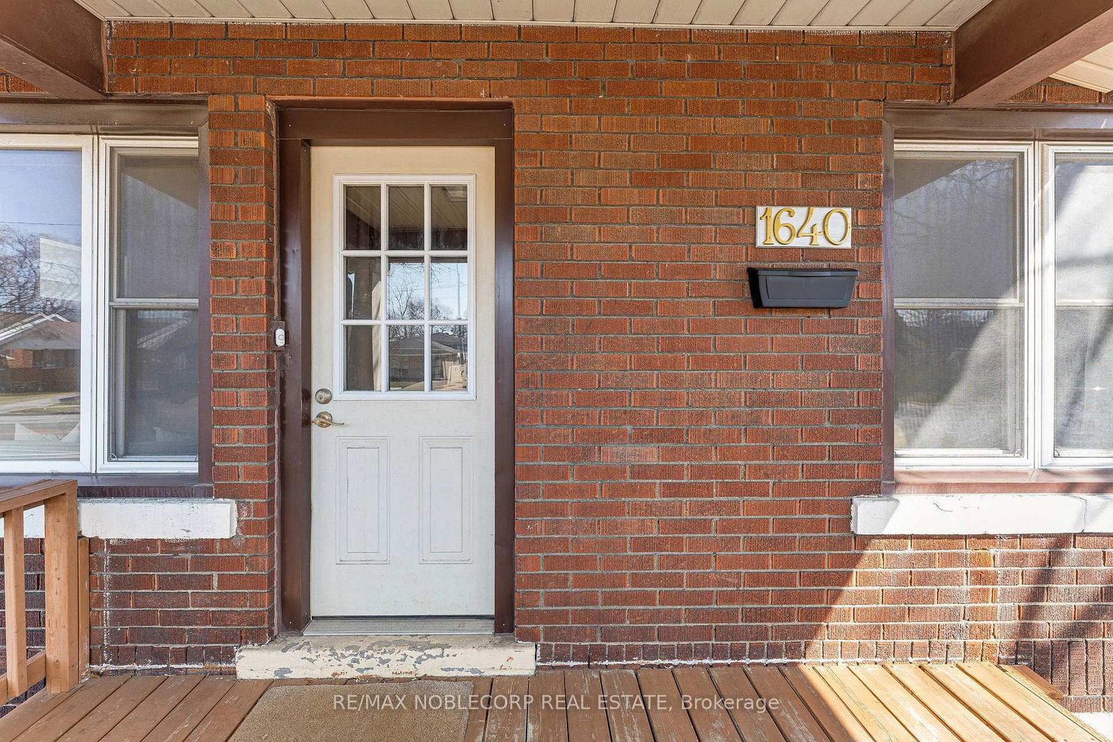 Listing Image 6