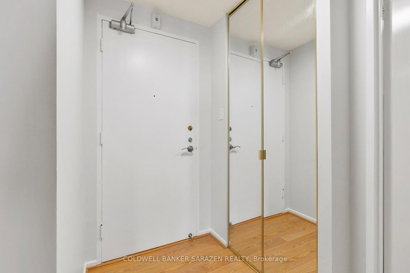 1115 - 1100 Ambleside Dr, Ottawa, K2B 8G6 | Image 3