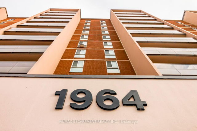 1001 - 1964 Main Street