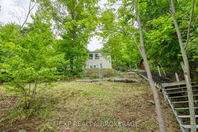 1076 Valley Lane, Sharbot Lake - Frontenac Centre image-0-1