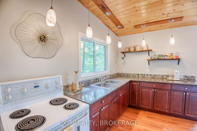 1076 Valley Lane, Sharbot Lake - Frontenac Centre image-0-4