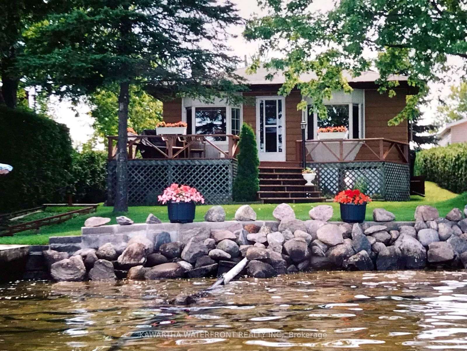 Property at 6 Oriole