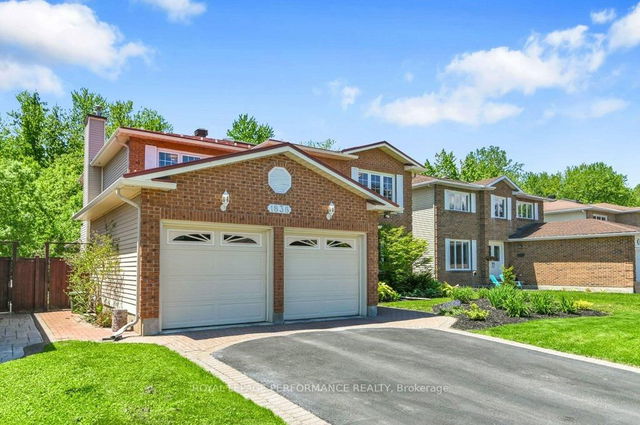1838 Thistleleaf Crescent