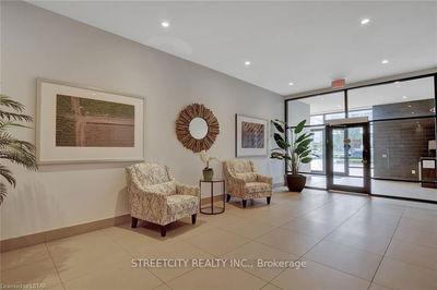 Unit 903 — 240 Villagewalk Blvd, London North - North R image-0-3