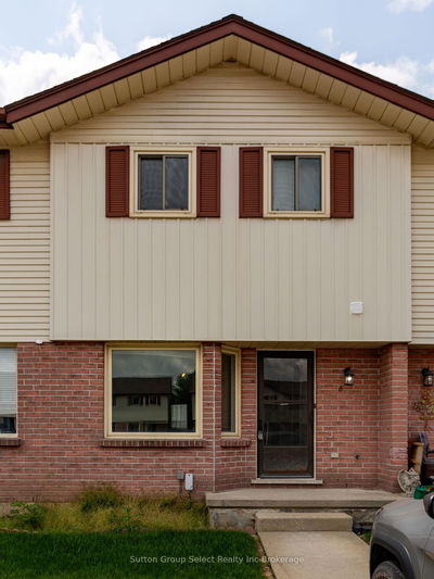 Unit 6 — 1135 Nellis St, Woodstock - North