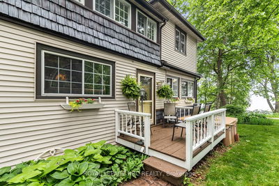 31 Victoria Terr, Grimsby - Grimsby Beach image-0-3