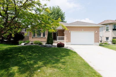 581 Harris Circ, Strathroy-Caradoc - NE image-0-1