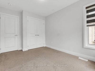 269 Harwood Ave, Woodstock - North image-0-2