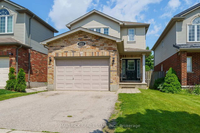 927 Bradshaw Crescent
