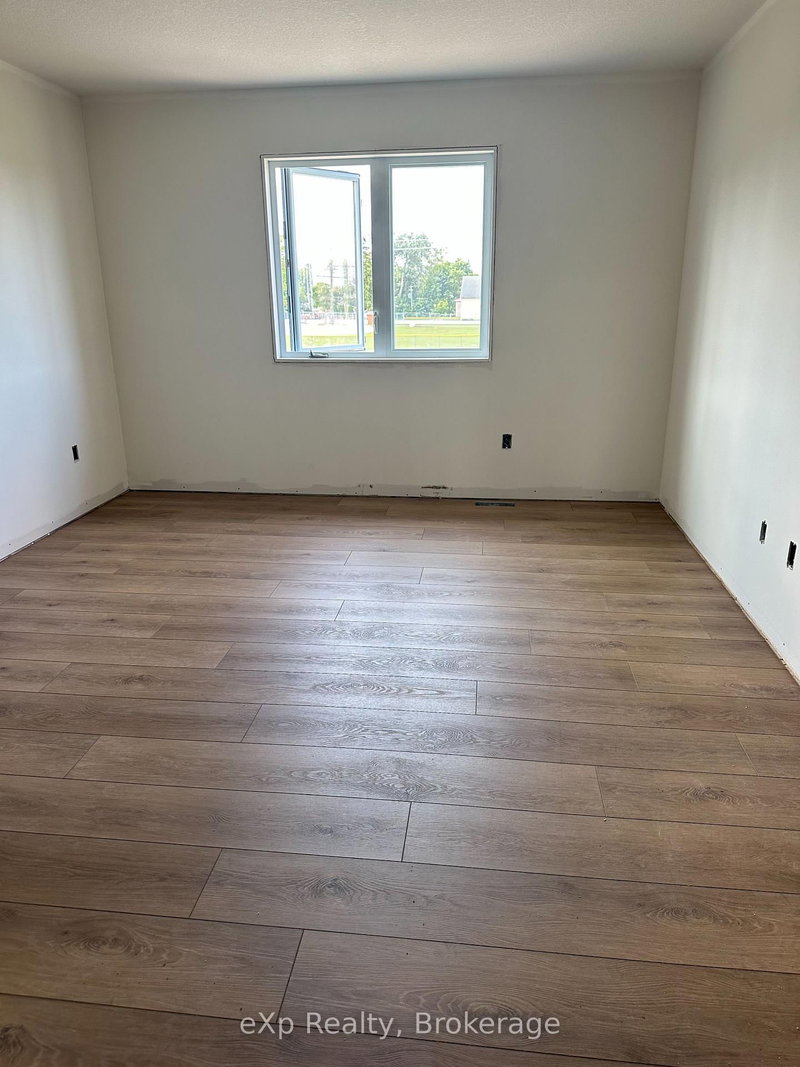 544 Newfoundland St, Wellington North, N0G 2L2 | Image 3