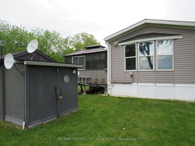 Unit 106 — 15895 Longwoods Rd, Chatham-Kent - Bothwell