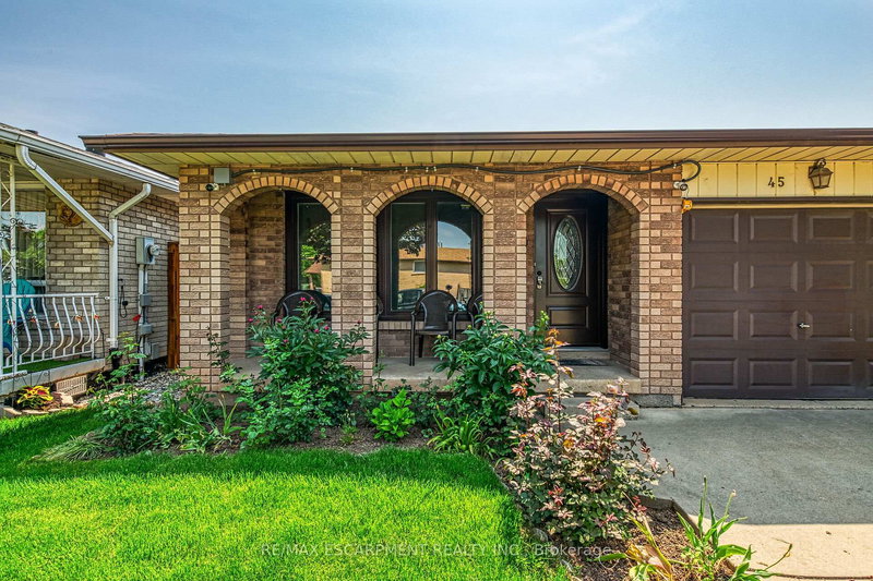 45 Juniper Dr, Hamilton, L8E 4C7 | Image 2