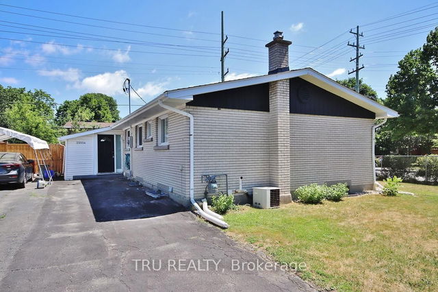 B - 2555 IRIS Street