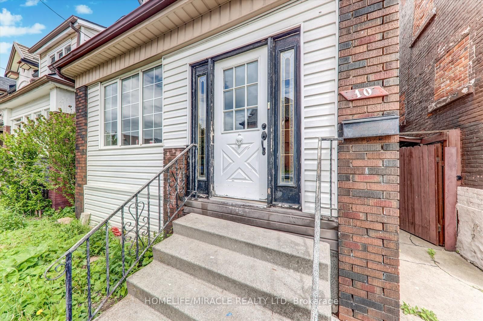 Listing Image 3