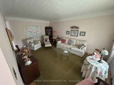 60 Upper Walker Ave, Hamilton - Stoney Creek image-0-3