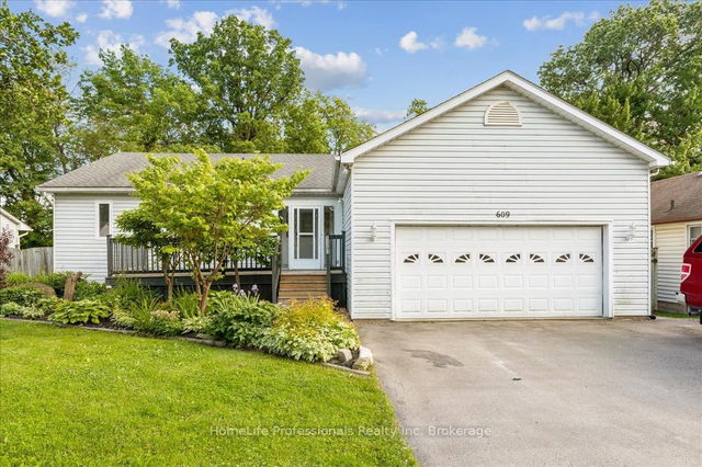 609 Oakes Drive