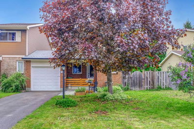 30 Sovereign Ave, Ottawa - Craig Henry/Woodvale image-0-1