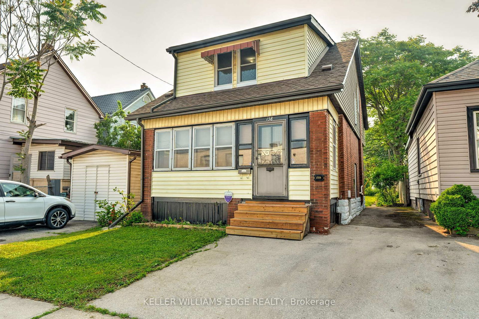 Detached House for sale at 158 Rosslyn Avenue, Hamilton, Crown Point, L8L 7P6 - MLS: X12214973