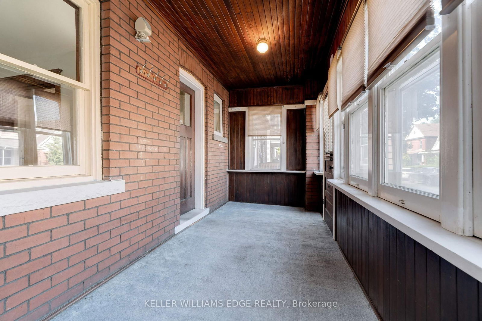 Detached House for sale at 158 Rosslyn Avenue, Hamilton, Crown Point, L8L 7P6 - MLS: X12214973