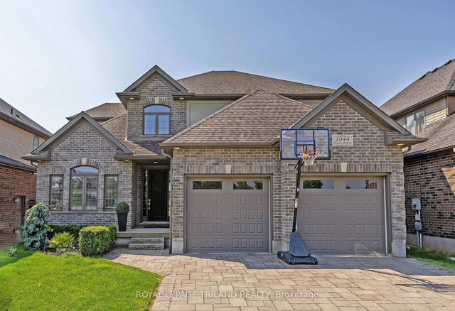 1044 Medway Park Drive