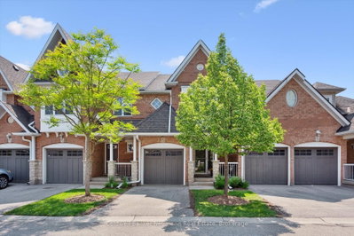 Townhouse sold at 93-165 Terraview Crescent, Guelph, Ontario, N1G 5G9 - Kortright West - MLS: X12215443