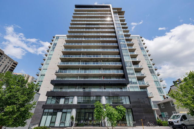 1311 - 255 Bay Street
