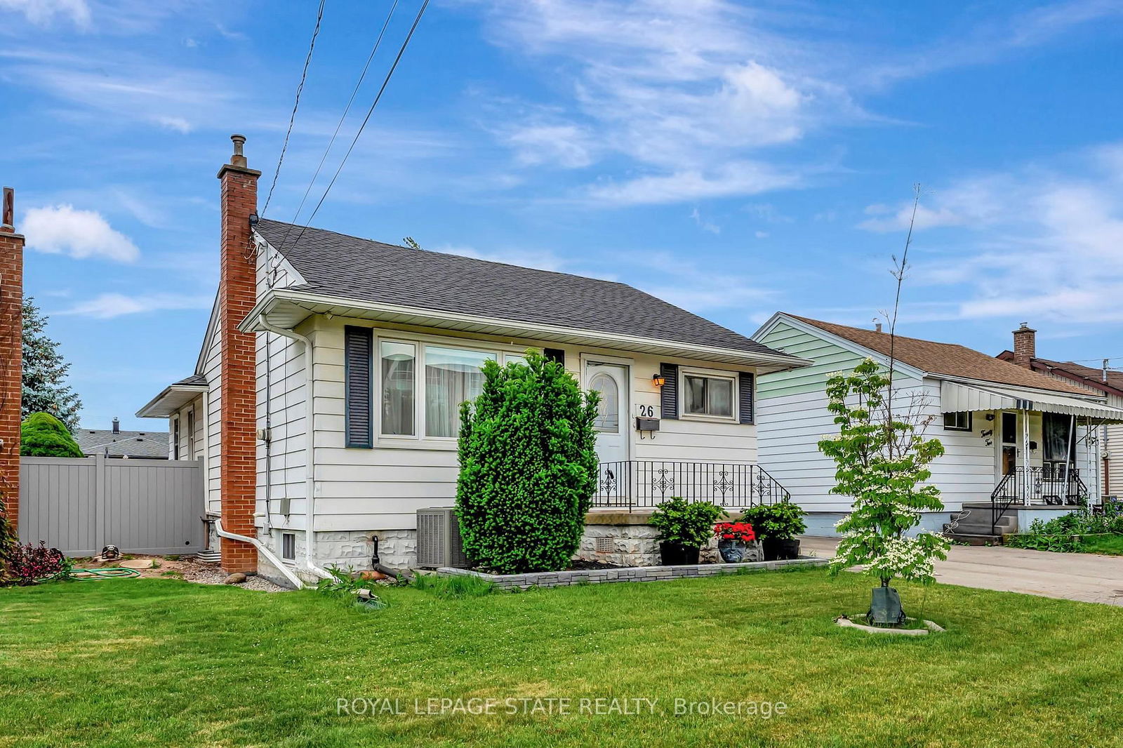 Detached House for sale at 26 Adeline Avenue, Hamilton, Normanhurst, L8H 5T4 - MLS: X12215508