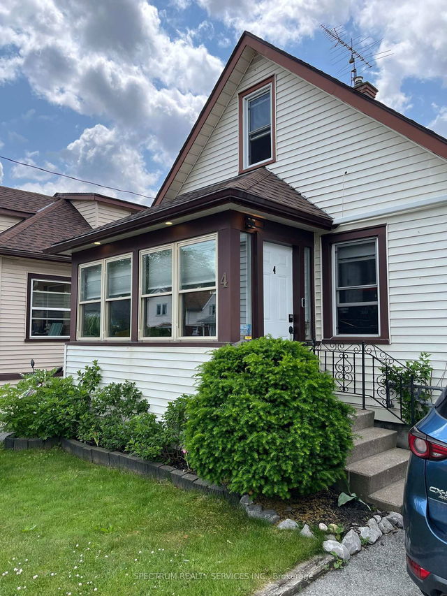 4 MANNING Street
