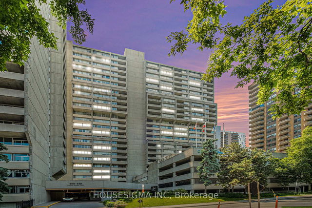 1002 - 530 Laurier Avenue