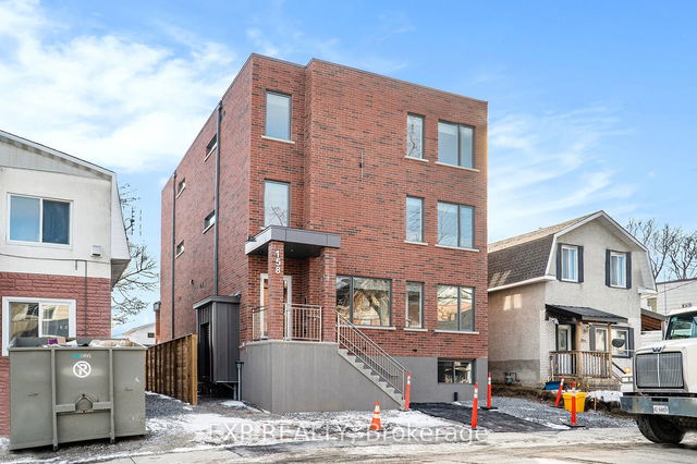 Unit # 4 - 158 Laval Street