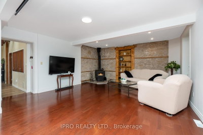 9206 Sideroad 17 Road — photo 4