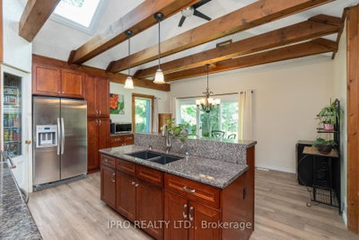9206 Sideroad 17 Road — more photos