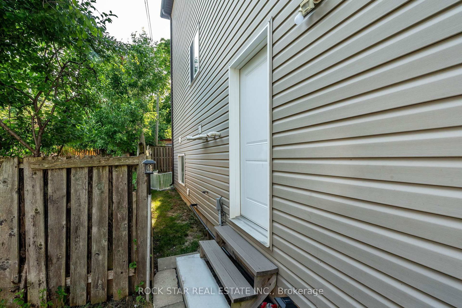 Listing Image 31