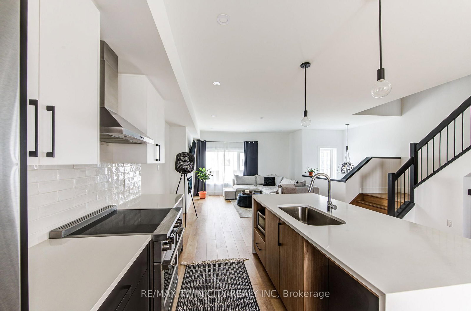 4222 Lismer Lane, Unit 14 - Photo 13