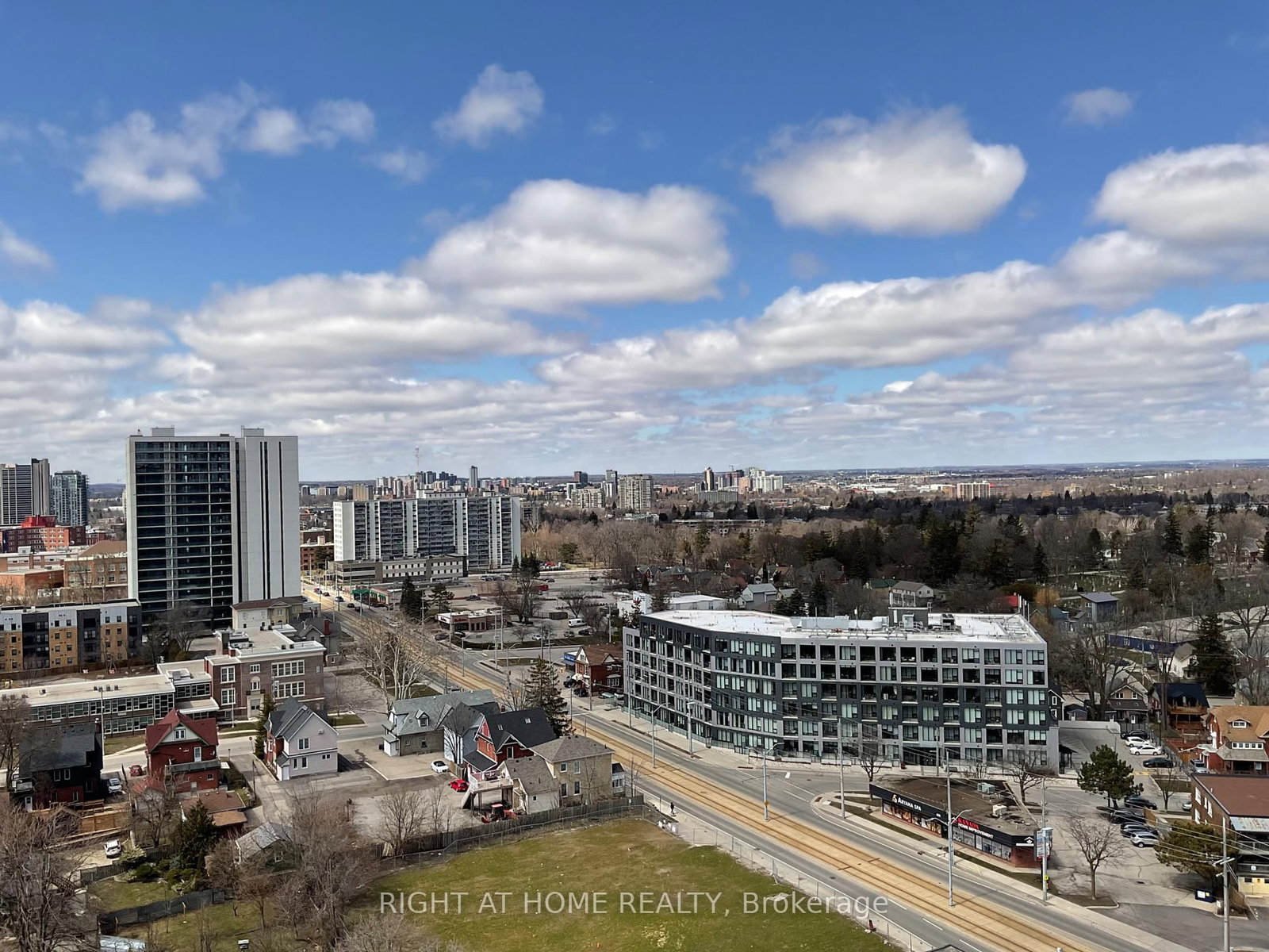 15 Wellington Street, Unit 1812 - Photo 12