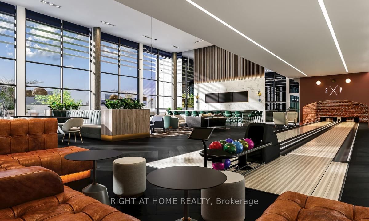 15 Wellington Street, Unit 1812 - Photo 18