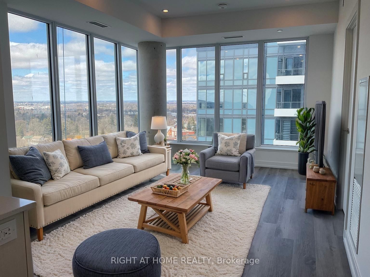 15 Wellington Street, Unit 1812 - Photo 4