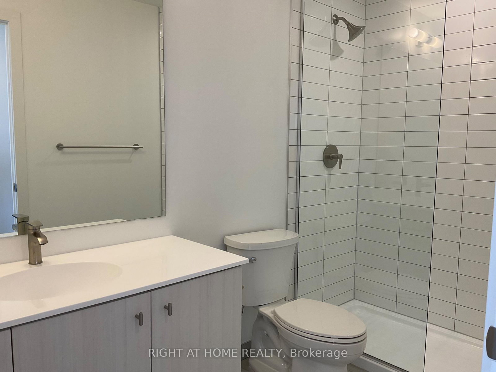 15 Wellington Street, Unit 1812 - Photo 8