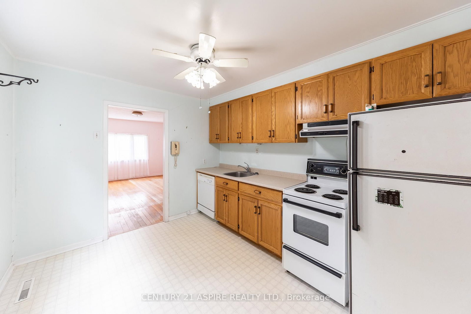 Listing Image 18