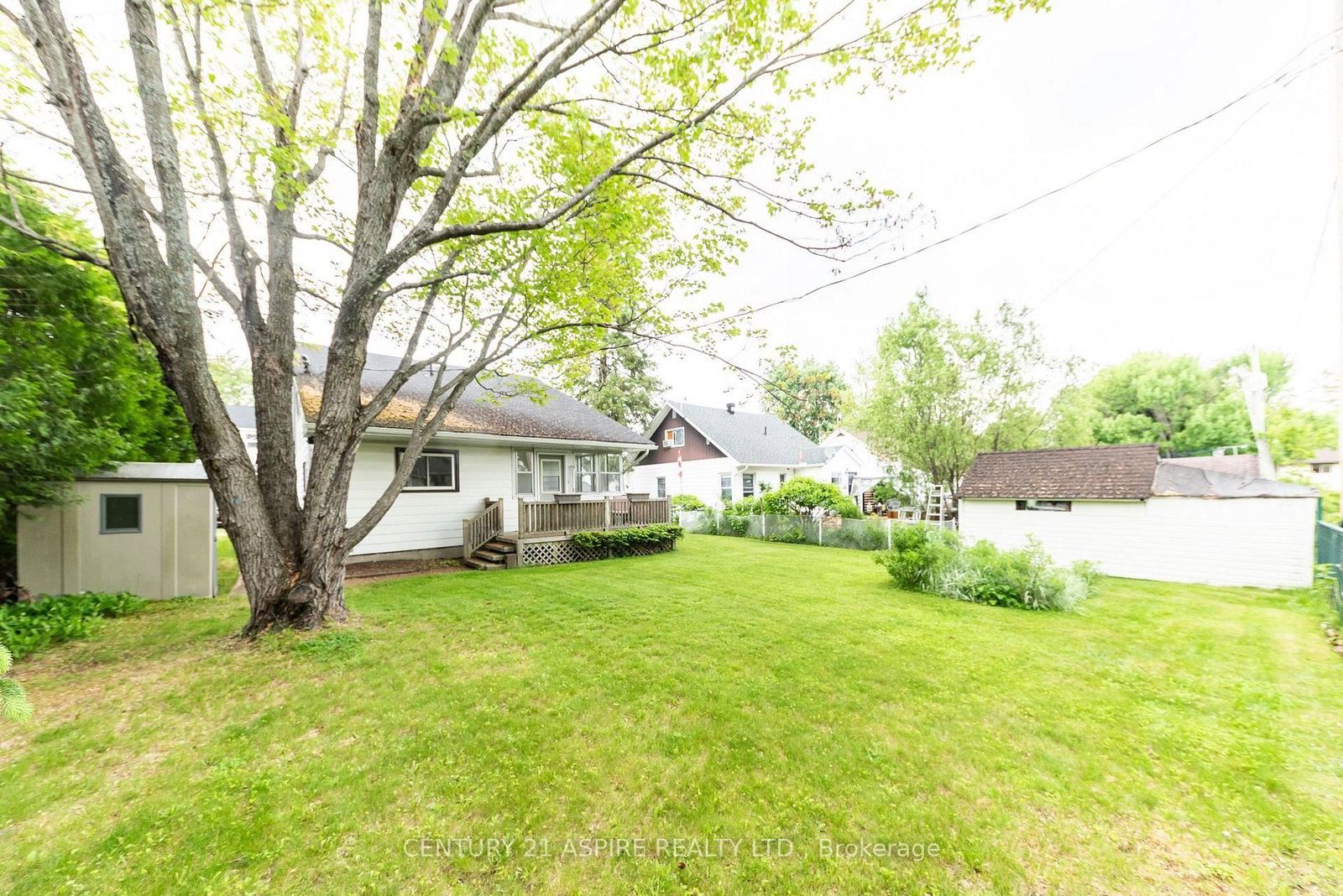 Listing Image 8