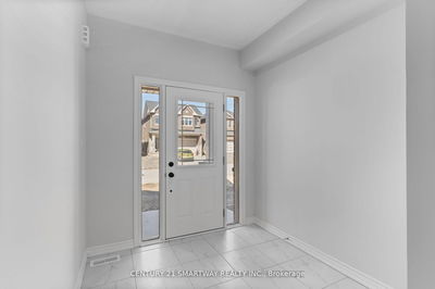 46 Huntsworth Ave, Thorold - Thorold Downtown image-0-3