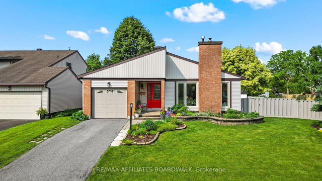 2 Liveoak Crescent
