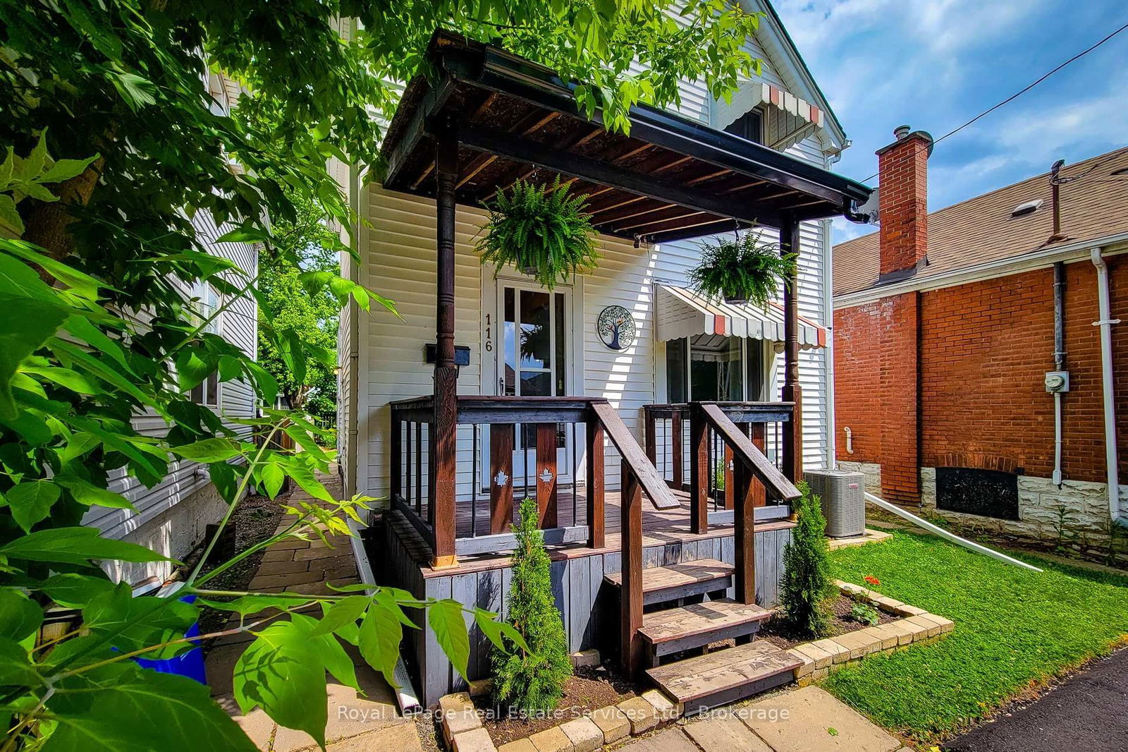 Detached House for sale at 116 Garside Avenue, Hamilton, Homeside, L8H 4W3 - MLS: X12216803