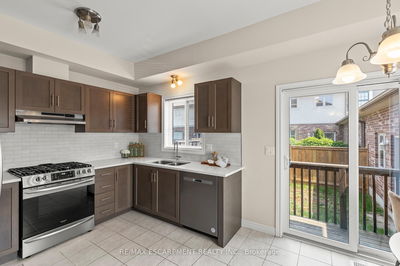Unit 44 — 8 Lakelawn Rd, Grimsby - Grimsby Beach image-0-4