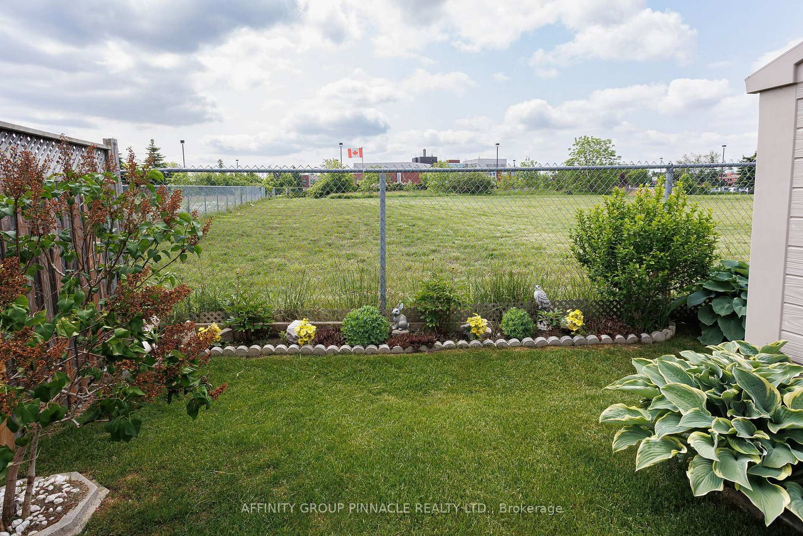 Listing Image 45