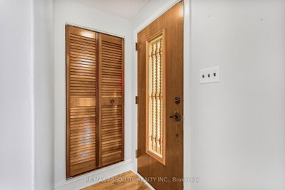 352 Lacasse Avenue — photo 4